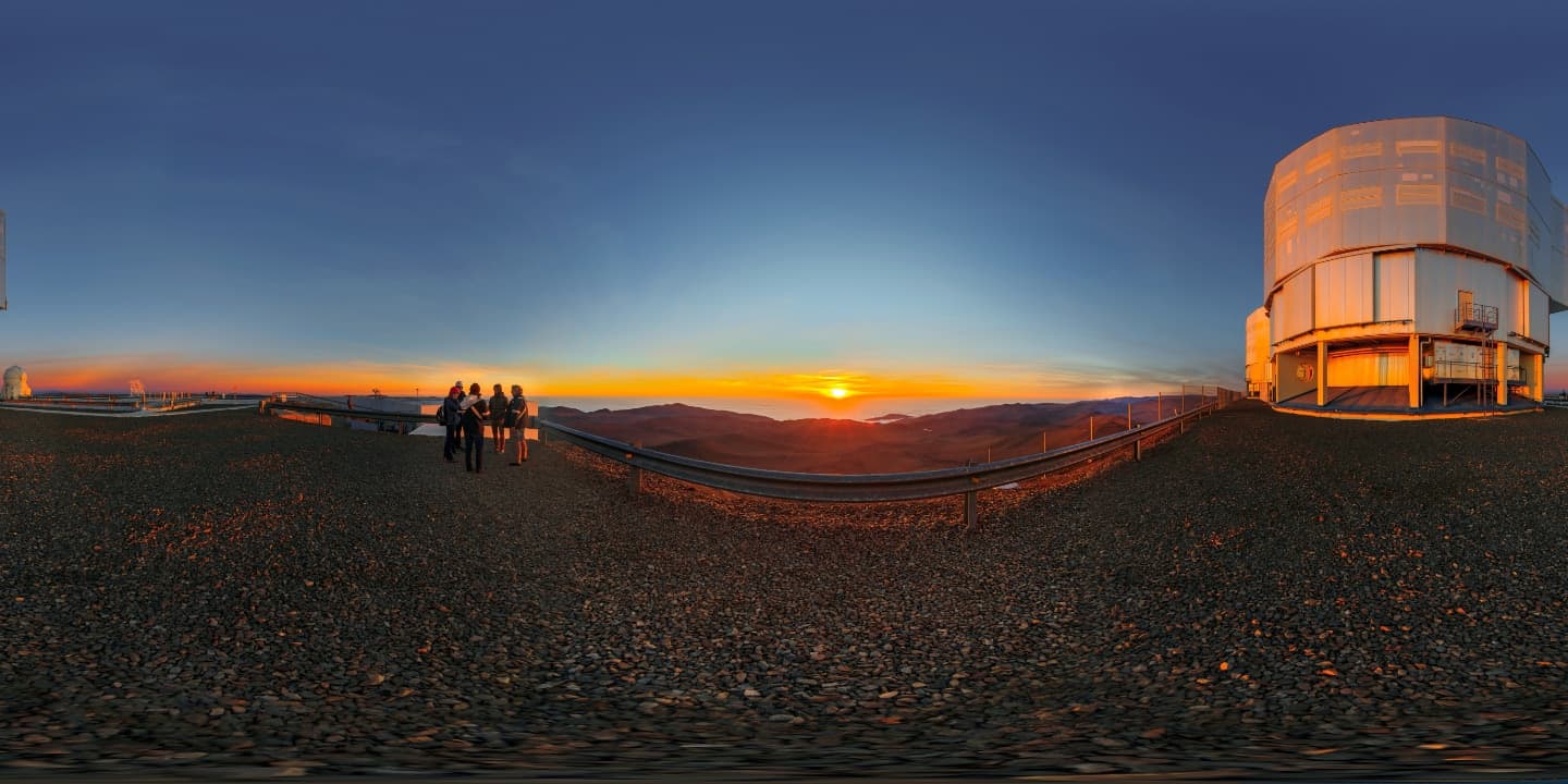 A 360º panorama of Cerro Paranal and the VLT at sunset, just before the mountain is vacated and observation begins.
